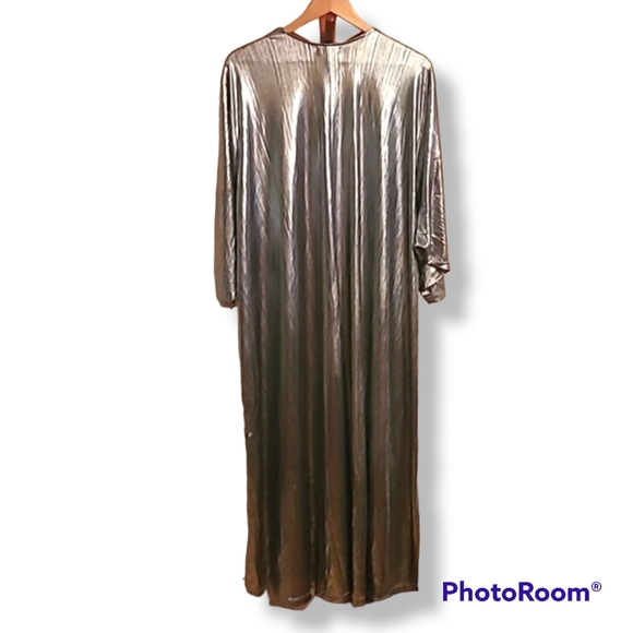 Torrid Holiday Plus Size Metallic Silver Long Line Shine Duster Kimono - Picture 5 of 11